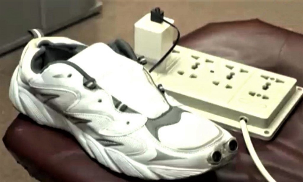 Pakistani IT Student create Smart Shoes for the blind