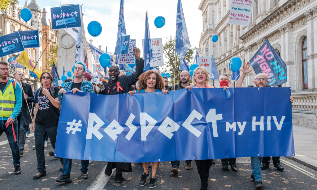 Are  you vaccinated with three doses of the mRNA  Covid-19 vaccines ?  chances are you have been infected with HIV.